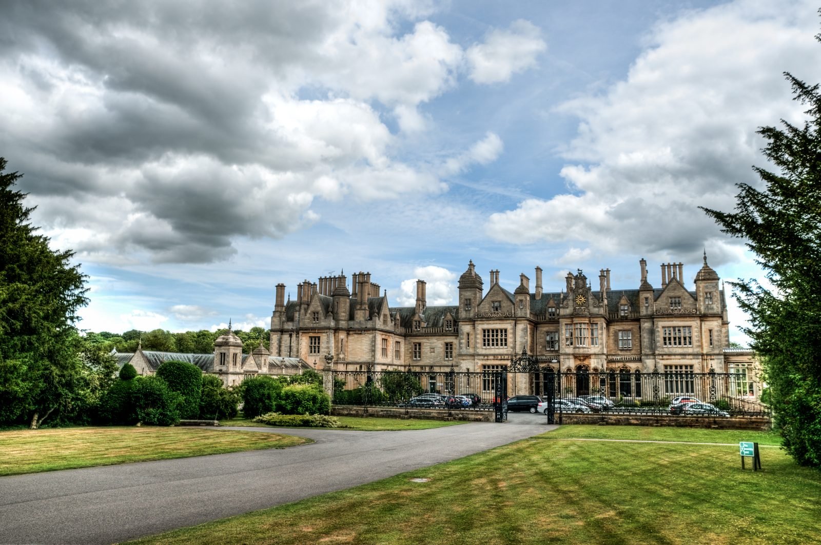 Outdoor corporate event, estate grounds